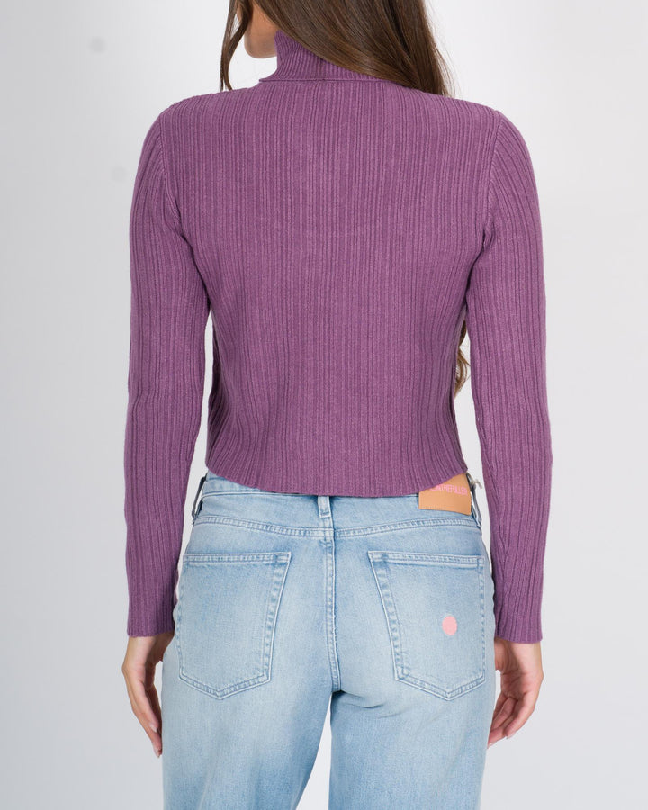 Maglia con scollatura melanzana 