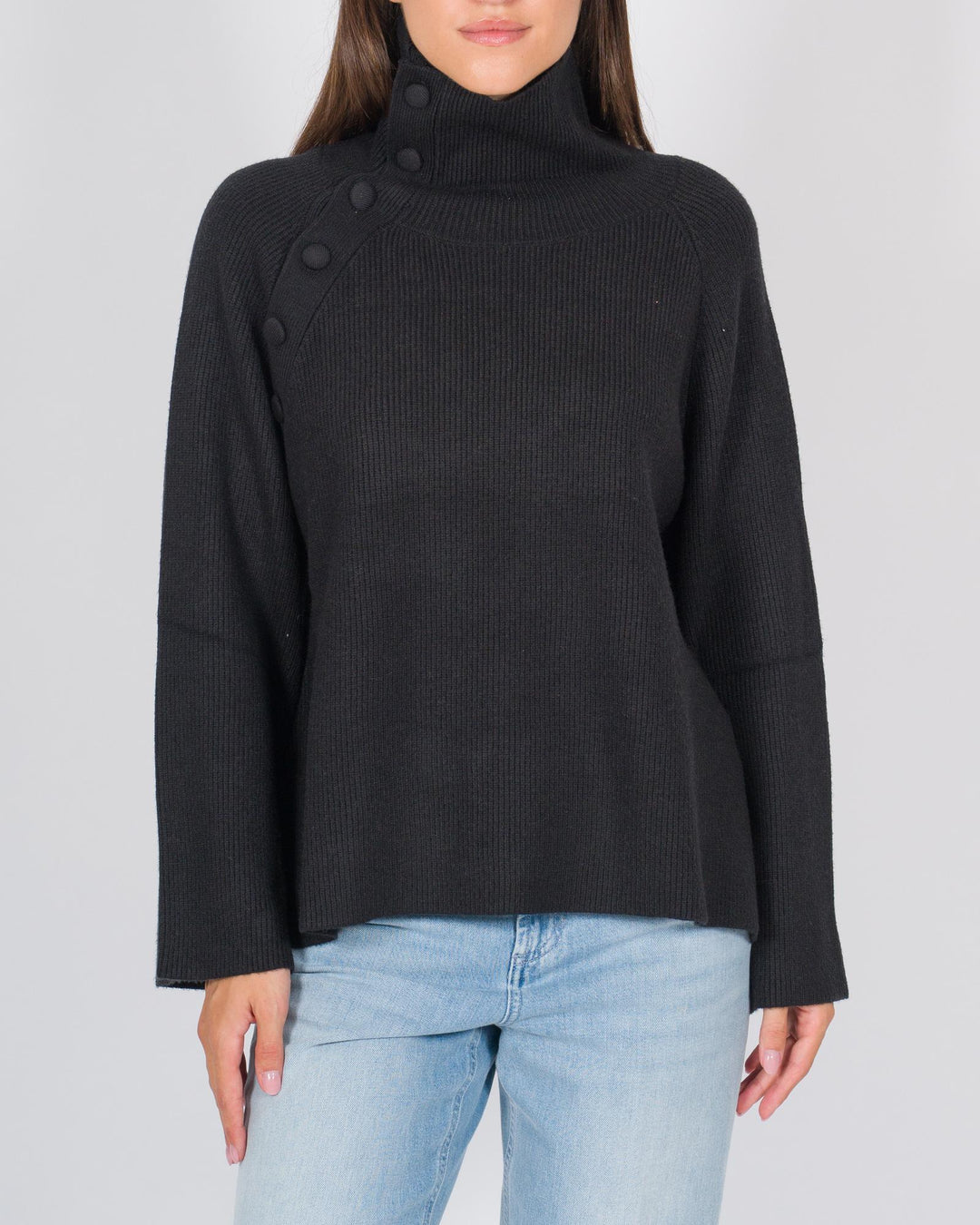 Maglia lupetto svasata con bottoni nera 