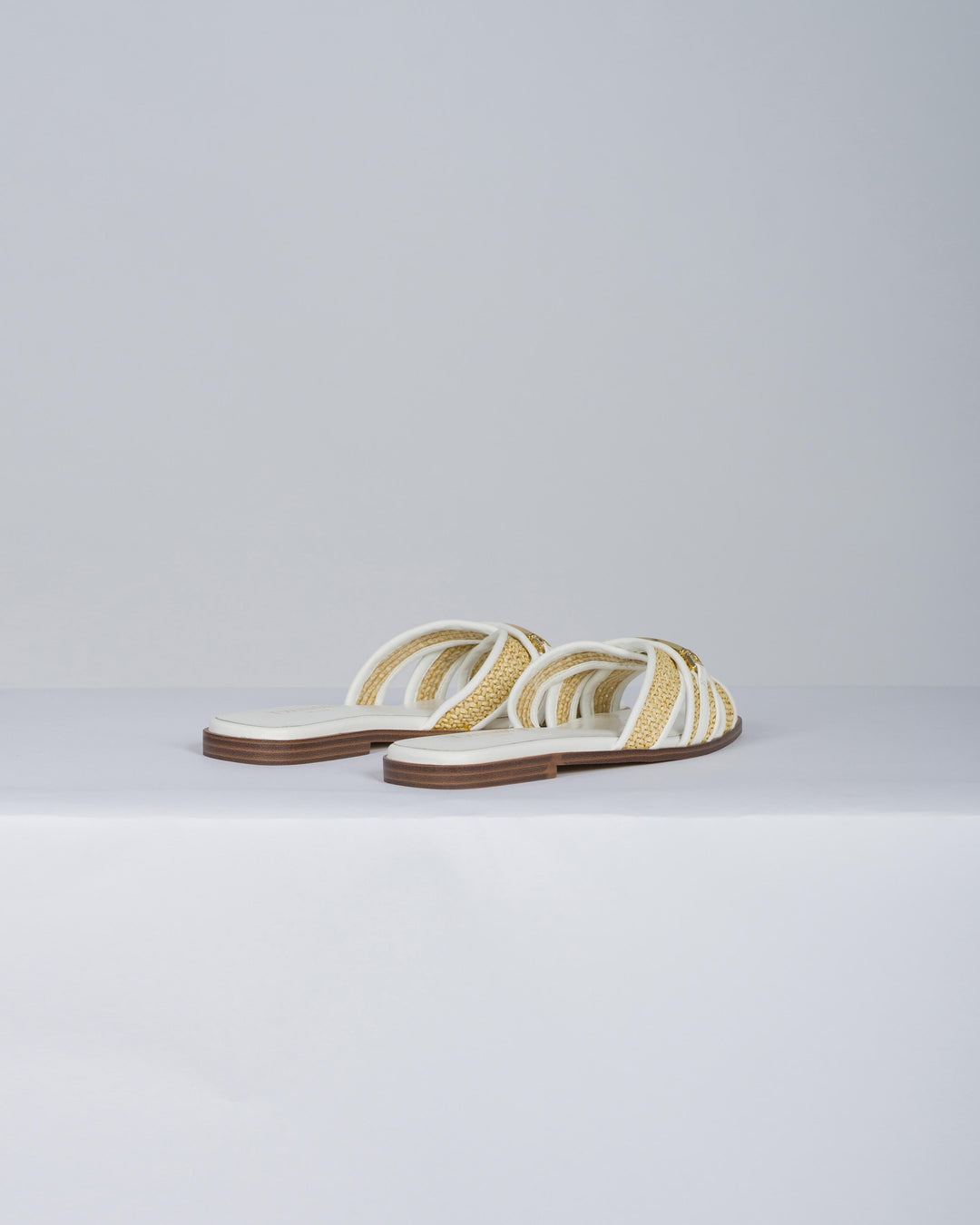 Ciabatta pelle bianca e oro 