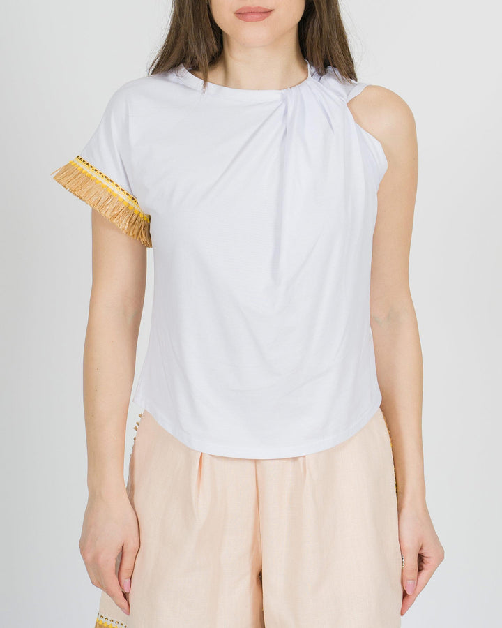 T-shirt bianca Amosa monospalla con nodo e nappine di paglia 