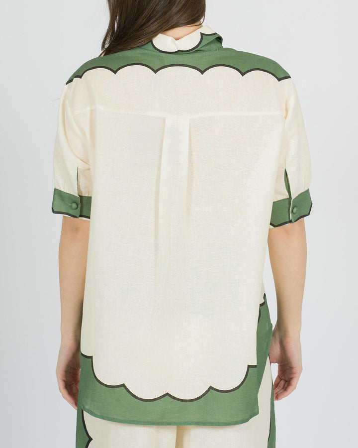Camicia amosa in lino panna con stampa verde 