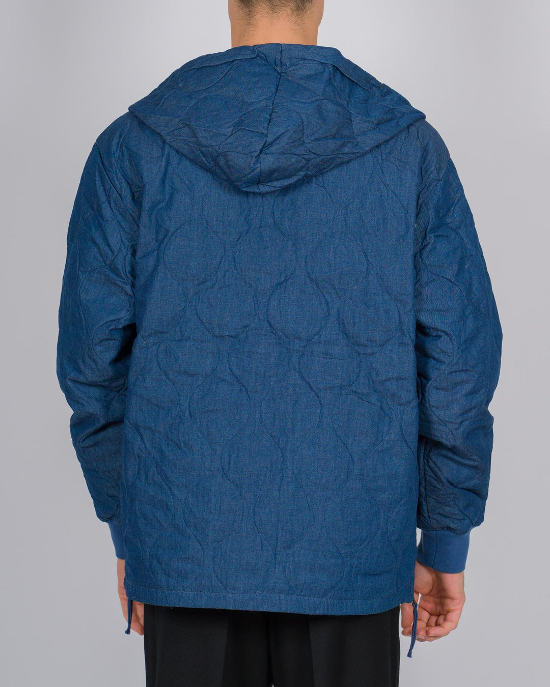 Giubbotto con cappuccio in cotone idrorepellente colore denim 