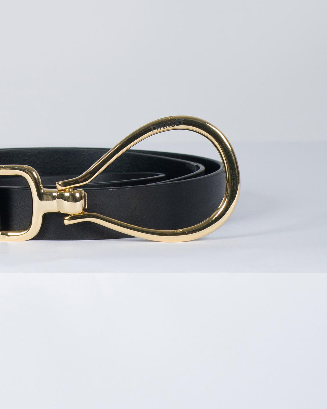 Cintura in pelle con logo nera 