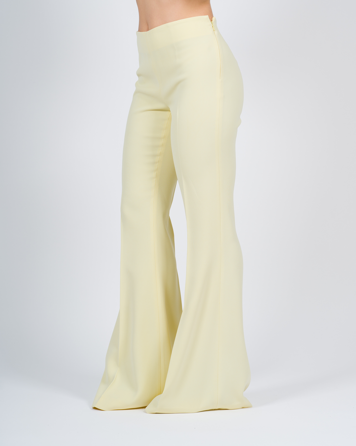Pantaloni flare in crêpe fluido beige 