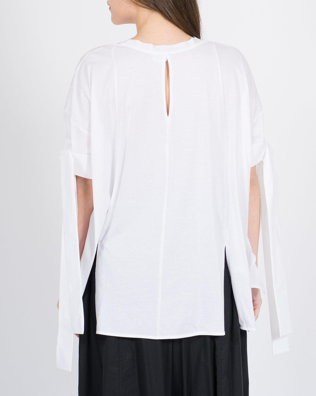 T-Shirt MEIMEJ  Over con Lacci in Cotone sulle Maniche bianca 