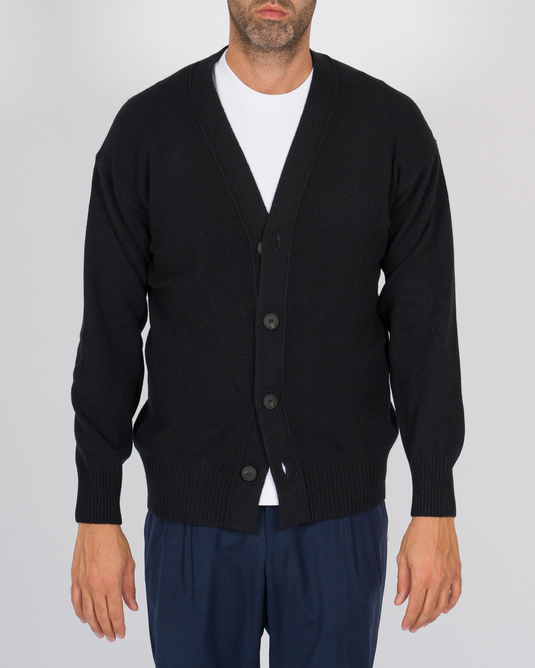 Cardigan con botton nero 