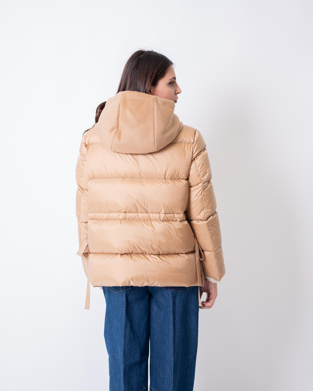 Giacca con cappuccio imbottita cammello 
