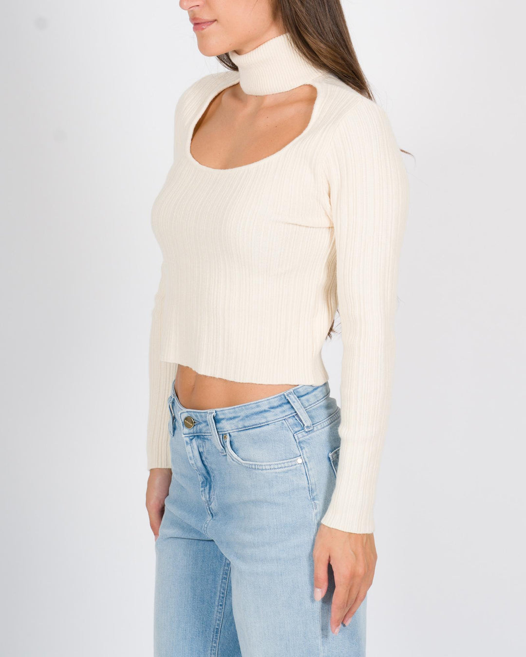 Maglia con scollatura panna 