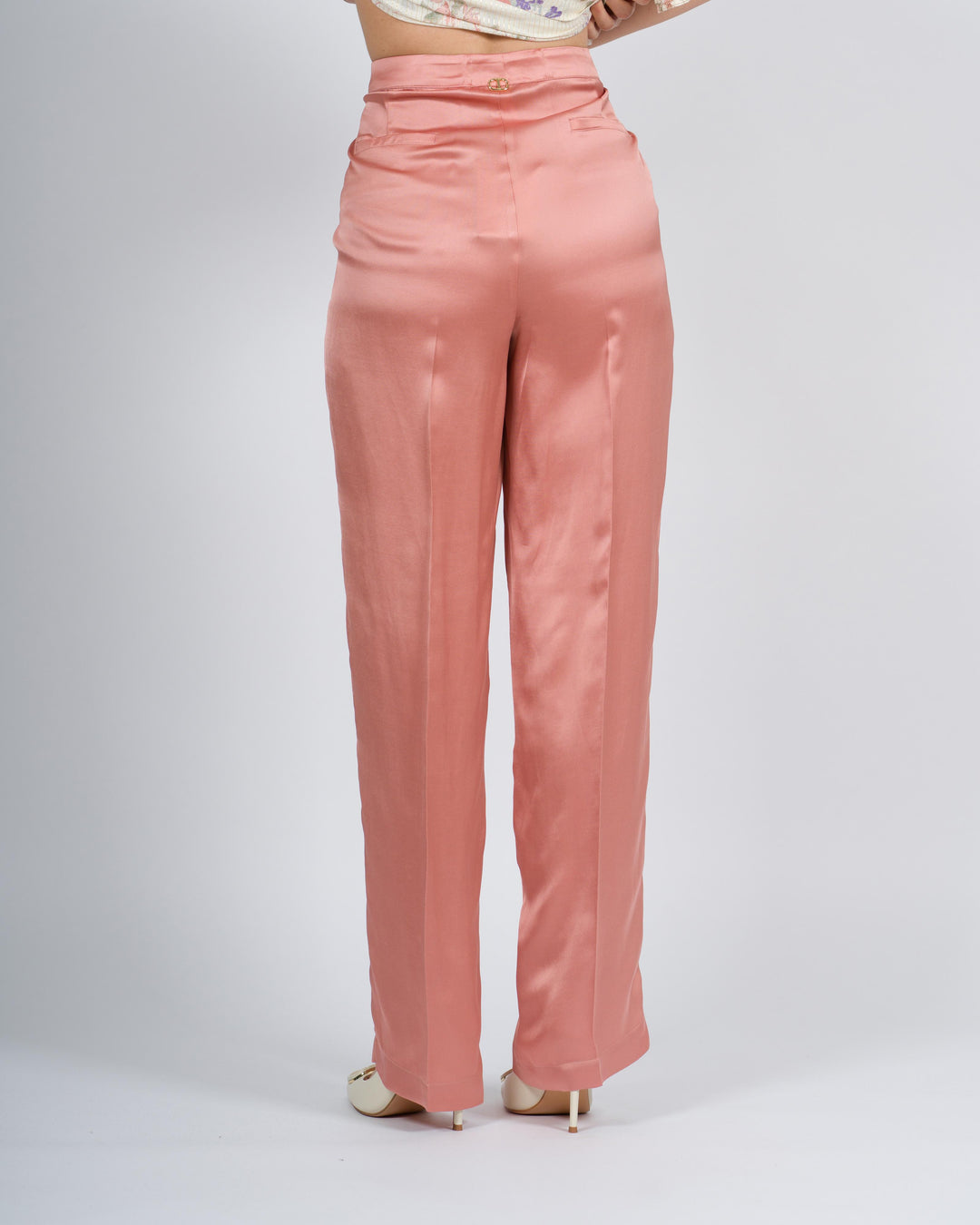 Pantaloni in envers satin rosa 