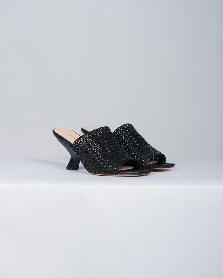 SANDALO CON TACCO DESIGN NERO 