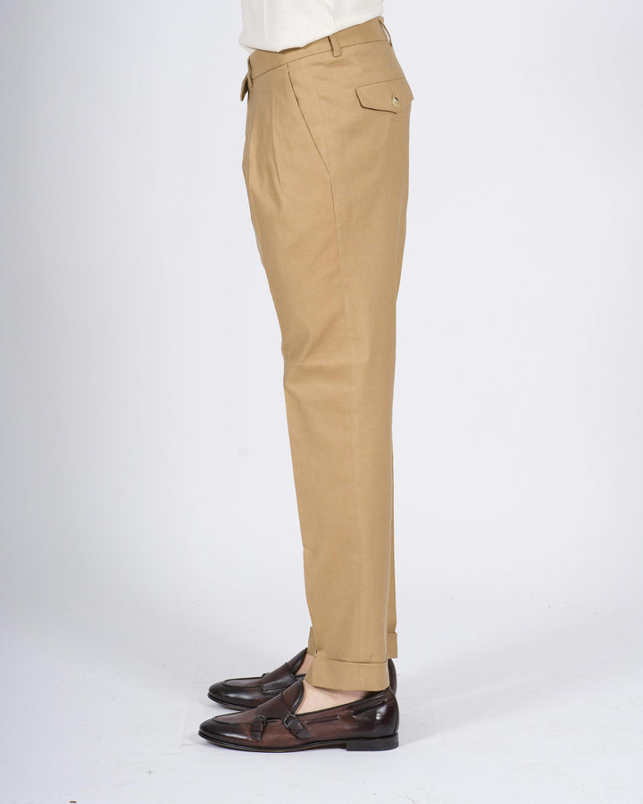 Pantalone doppia pince Paoloni beige in lino e cotone 