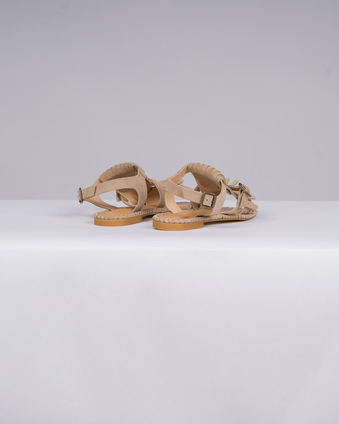Sandali in Camoscio Beige con Frangia 