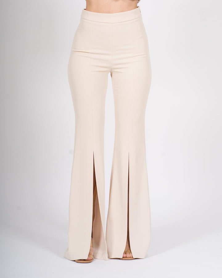 pantalone beige a zampa con spacchi 