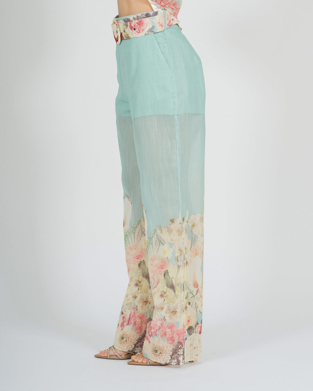 Pantalone azzurro amosa  in cotone leggero con stampa floreale 