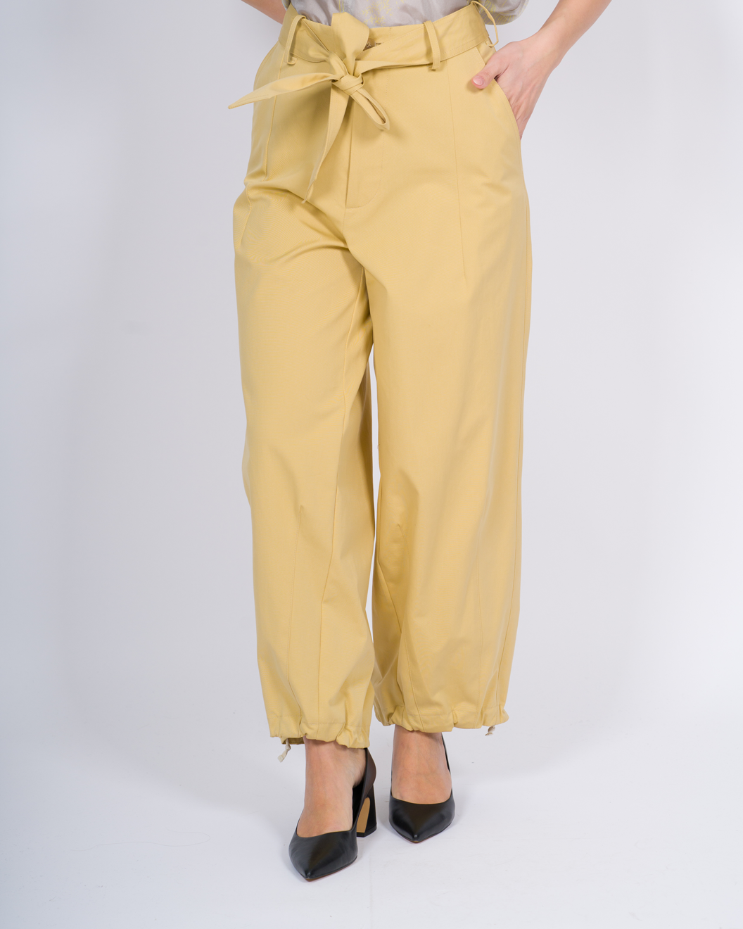 PANTALONE BAGGY CON CINTA GIALLO 