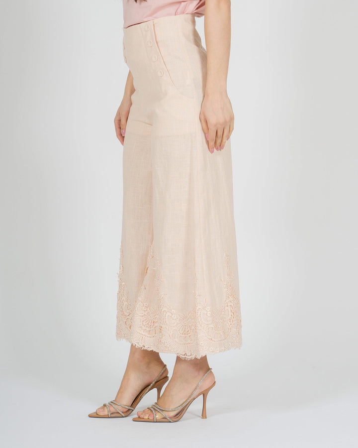 Pantalone gaucho rosa in lino con pizzo finale 