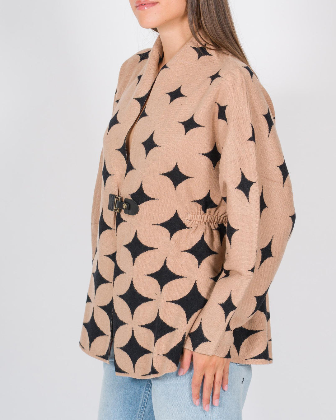Cardigan a stelle con cinturino beige nero 