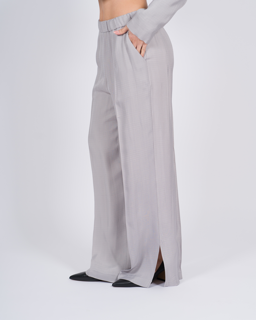 Pantalone ghiaccio con spacchi 
