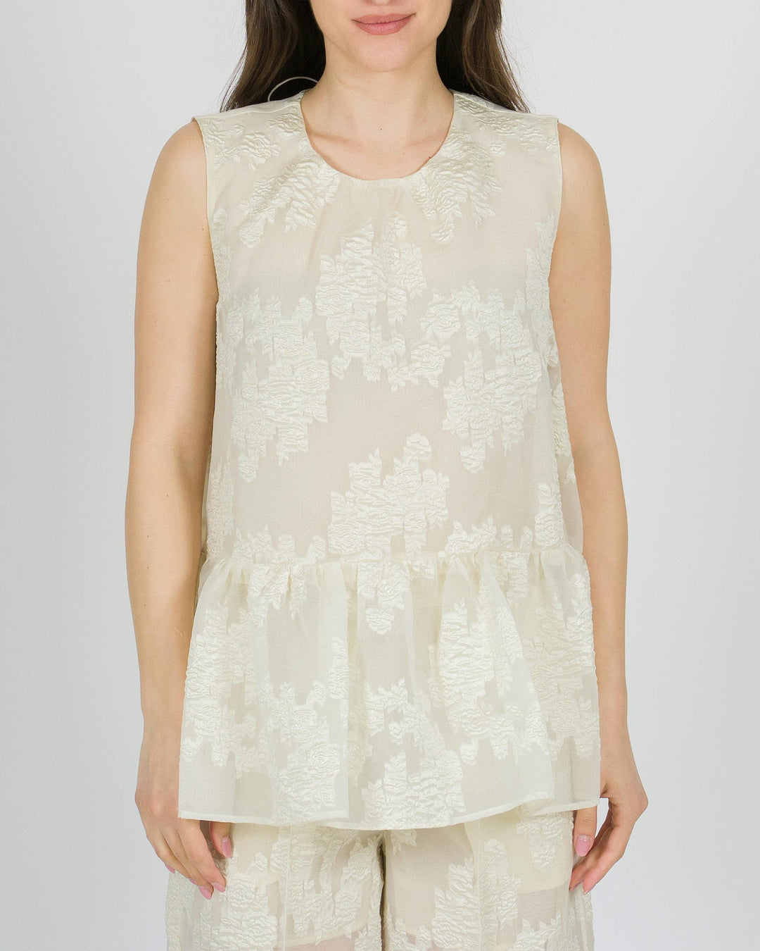 Blusa in cotone panna a giromanica con fantasia floreale tono su tono 