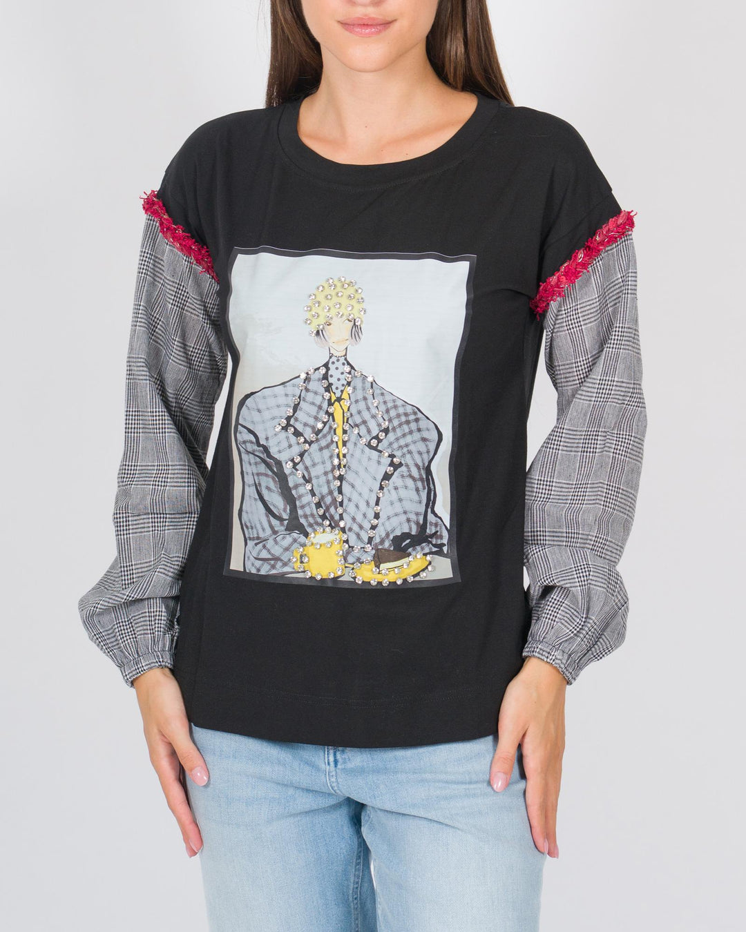 T-shirt con stampa  fondo nero 