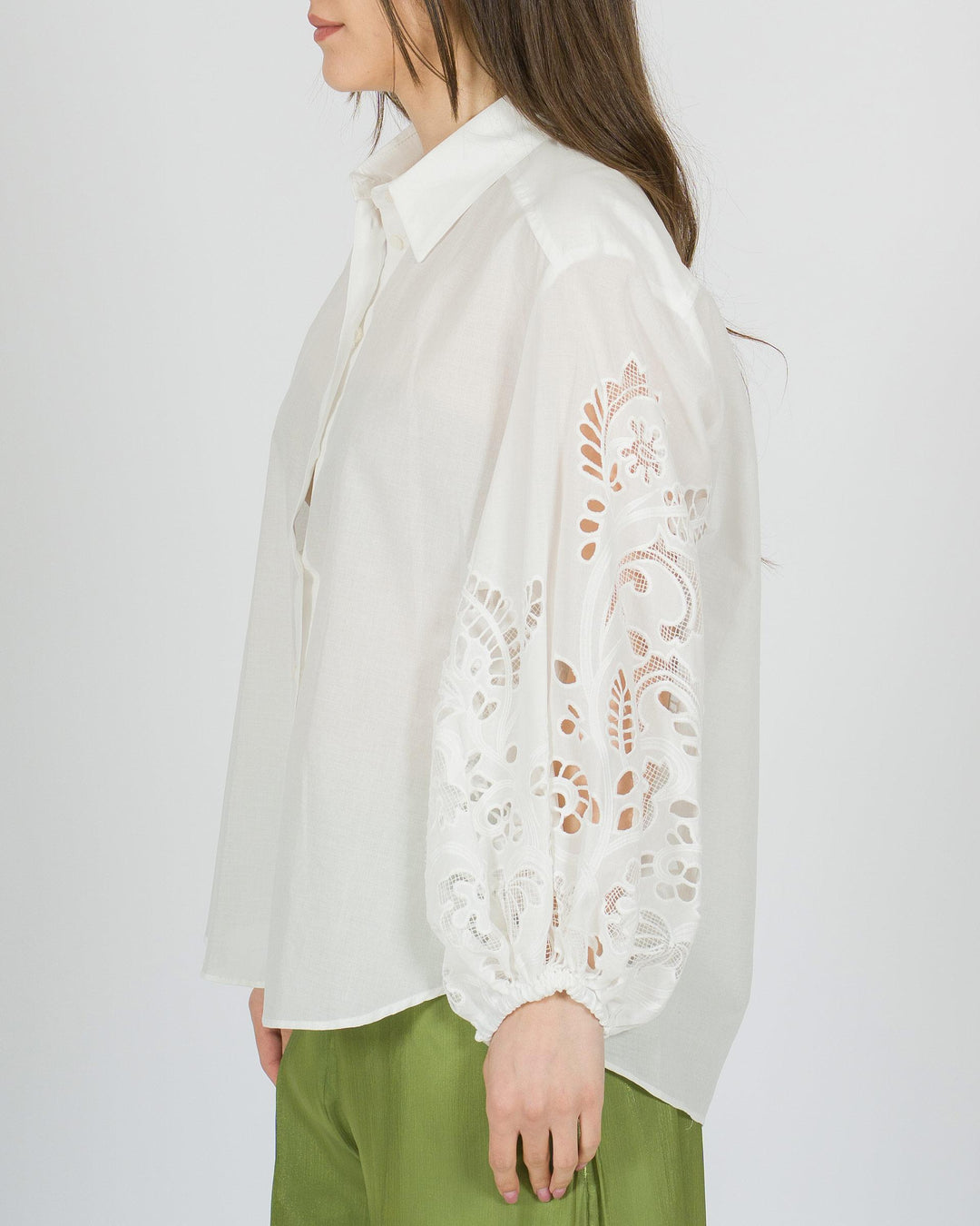 Camicia Bianca access con Maniche a Sbuffo e Ricami Traforati 