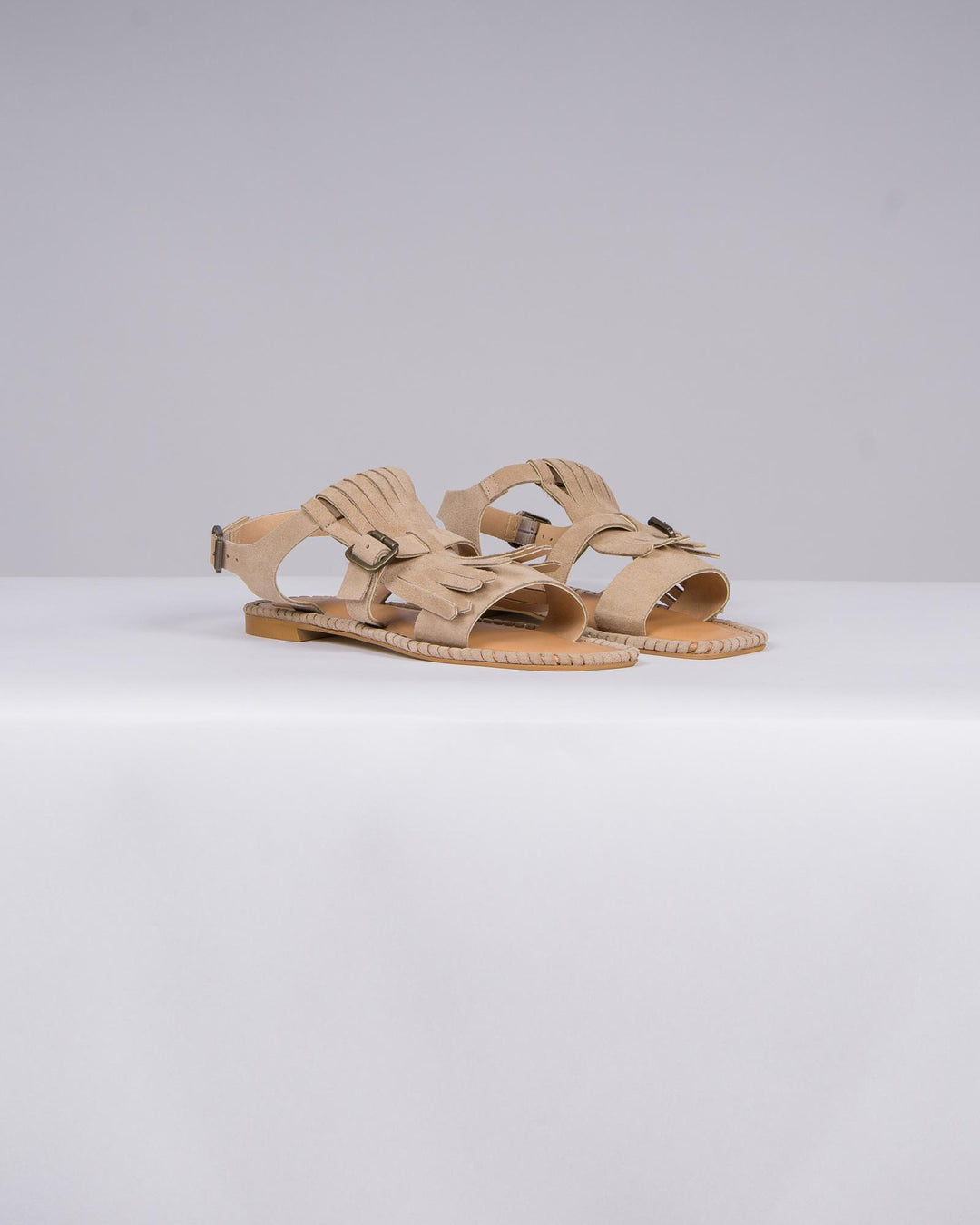 Sandali in Camoscio Beige con Frangia 
